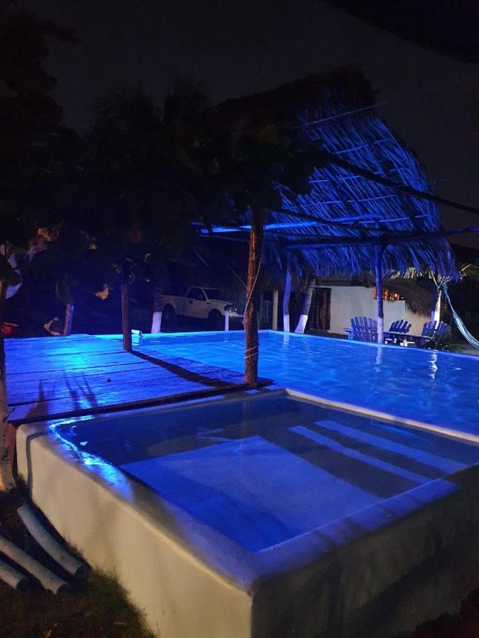 Mi Casa En La Playa Bed and Breakfast Escuintla Buitenkant foto